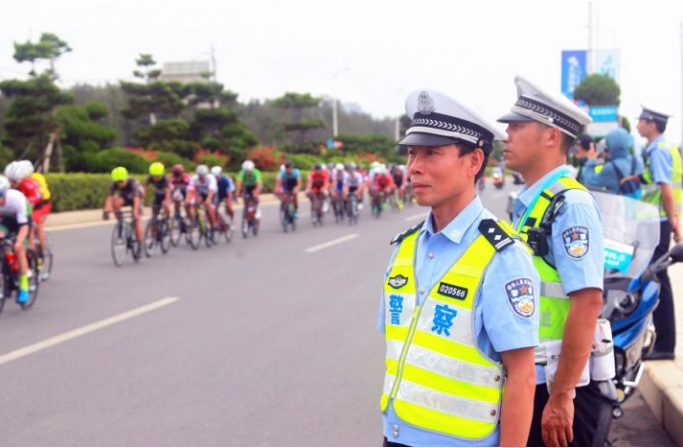警用對講機全是PDT？警察常用的模擬對講機頻段，你知道幾個？