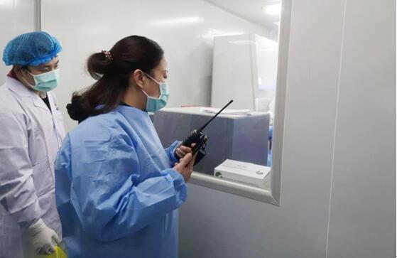 提高疫情防控能力，醫(yī)護工作者如何正確使用對講機？